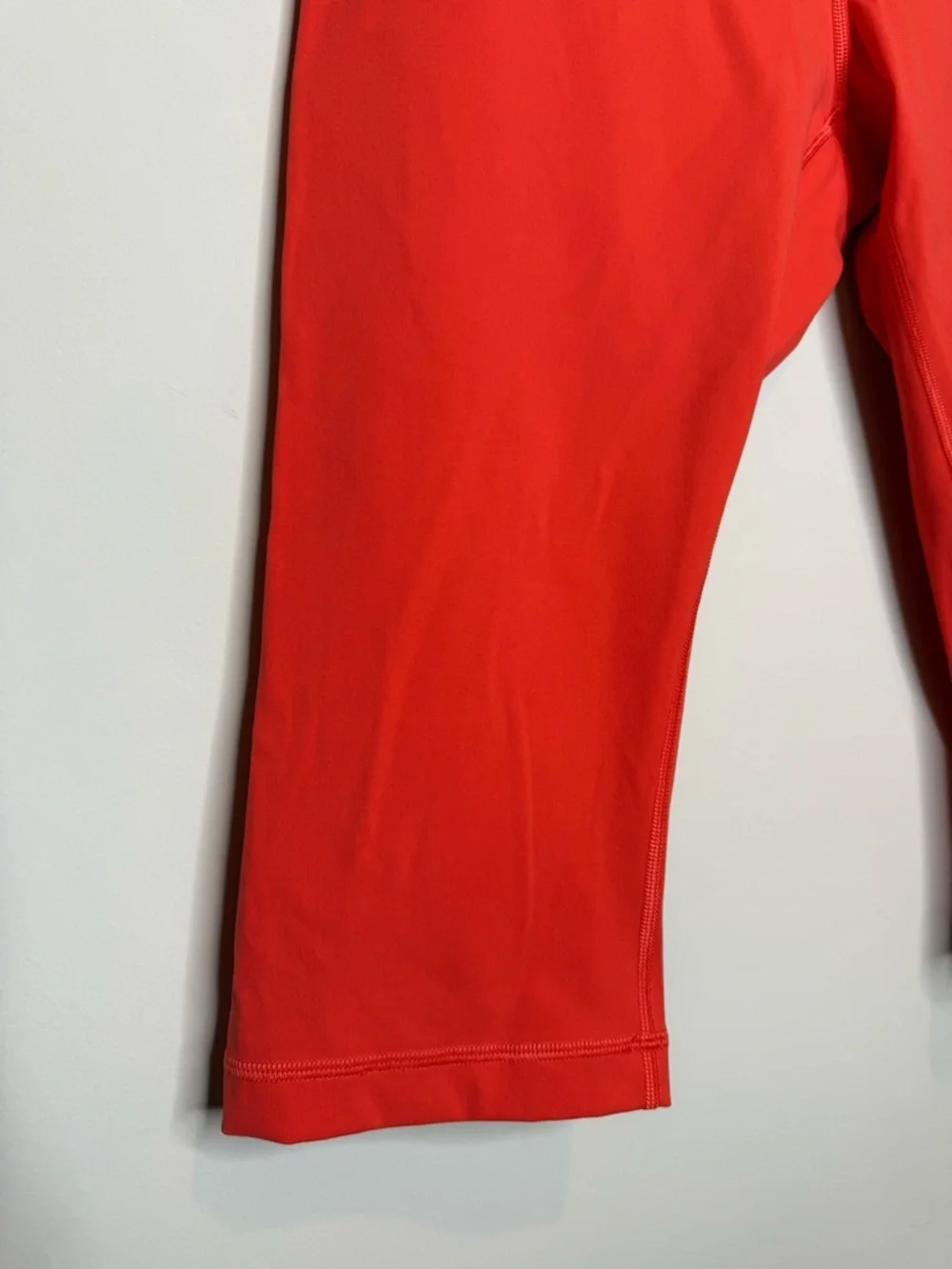 Lululemon Capri Leggings. bright Orange